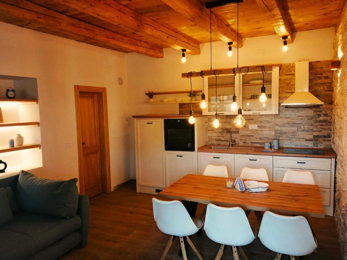 Apartments Dalmatian Stone House Туран Екстериор снимка